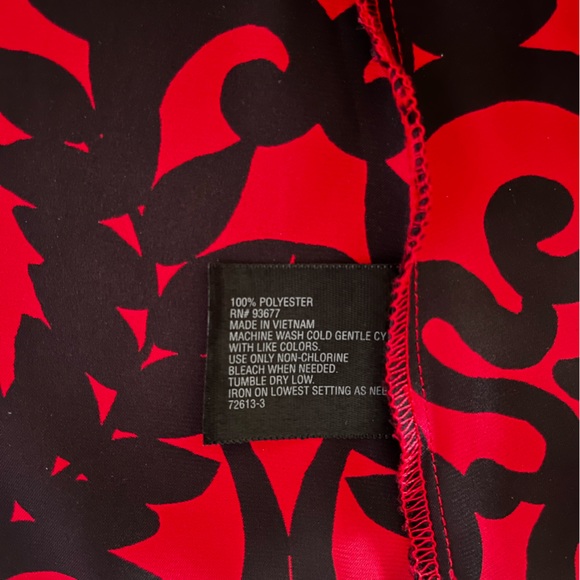 Worthington petite black red ruffles long sleeve blouse - Picture 8 of 8